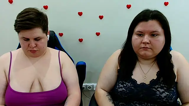 BeckyAndHellen Adlı Modelin Canlı XXX Sohbeti