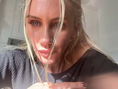 Elsa_24 – Live XXX-chat