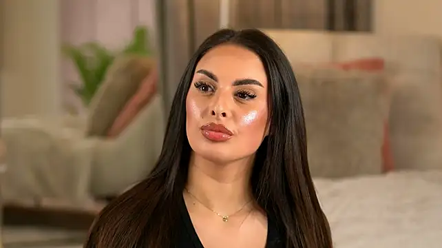 AlmaLuv's Live XXX Chat