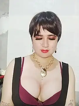 XXX chat uživo modela superhotshemale