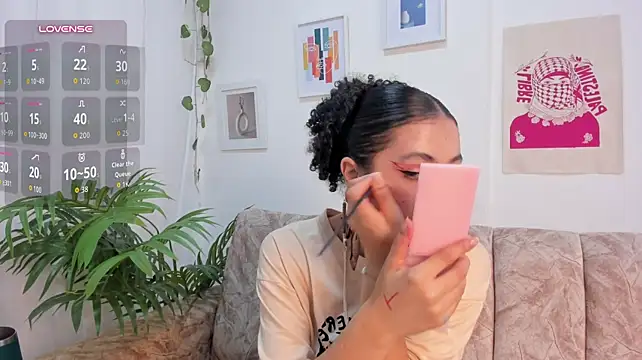 Chat XXX en directo de CurlyMeryJane