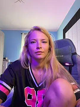 AnastasiaAniess Adlı Modelin Canlı XXX Sohbeti