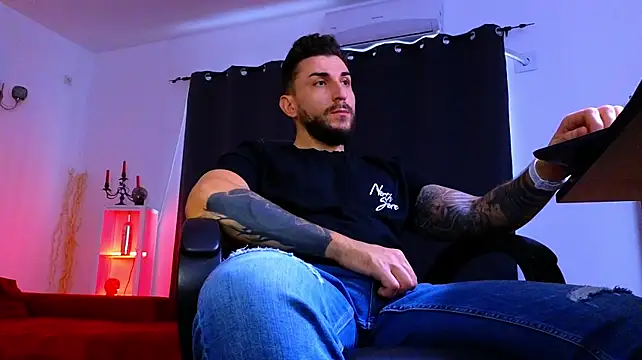 دردشة MightyAaron66 الجنسية المباشرة