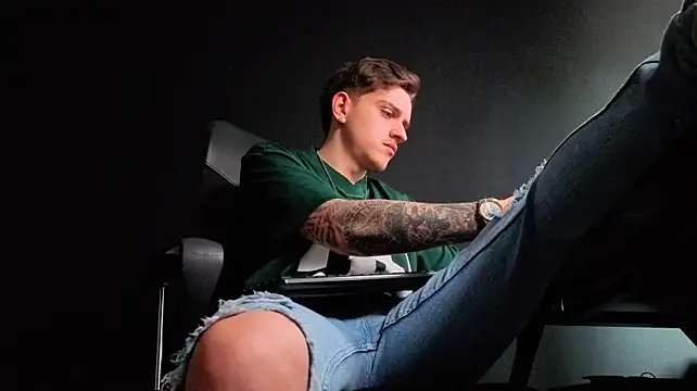 XXX chat uživo modela FelixStarkk