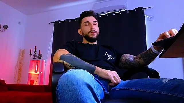 Chat XXX en directo de MightyAaron66