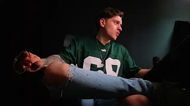 FelixStarkk 라이브 XXX 채팅