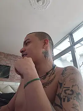 AlphaMasterXxx live XXX chat