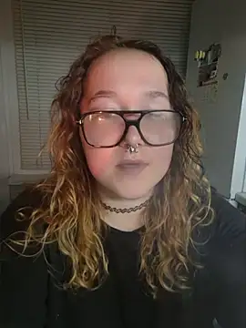 Chat +18 de FionaDior ao vivo