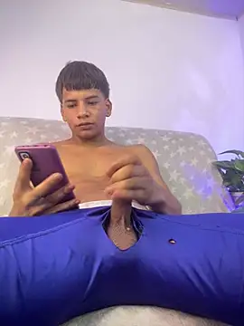 Alessio_hot live XXX chat