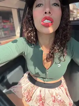 دردشة roxyrougee الجنسية المباشرة