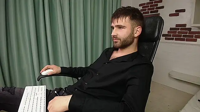 Chat +18 de KyloEast ao vivo