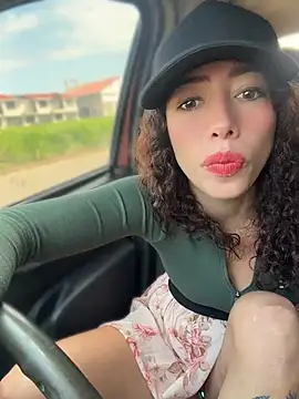 Chat +18 de roxyrougee ao vivo