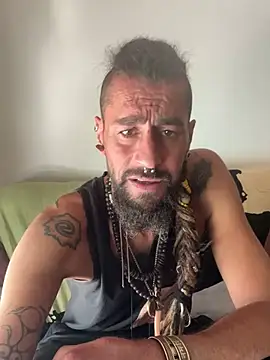 Eaglerasta Chat XXX in diretta