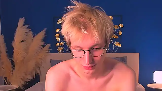 ADRIAN_LUKS Live XXX-chat