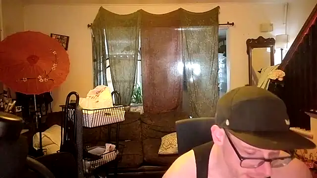 MasterDaddyCool Chat XXX in diretta