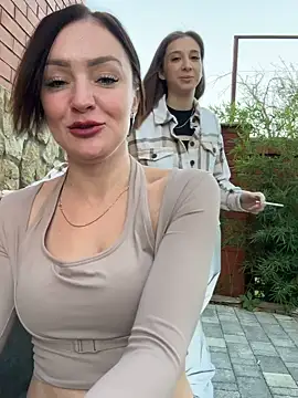 CherryBombs- Chat XXX live