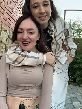 Živý XXX chat CherryBombs-
