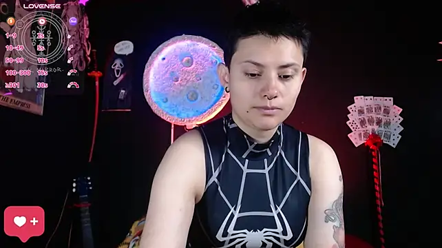girl_intense444's Live XXX Chat