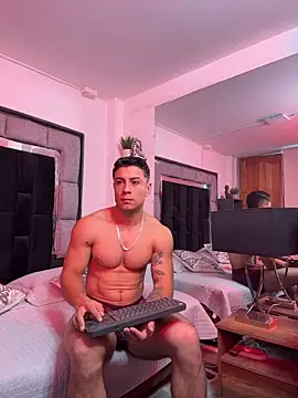 MR_MUSCLE's Live XXX Chat
