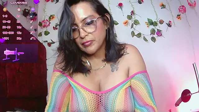 lissyth Adlı Modelin Canlı XXX Sohbeti
