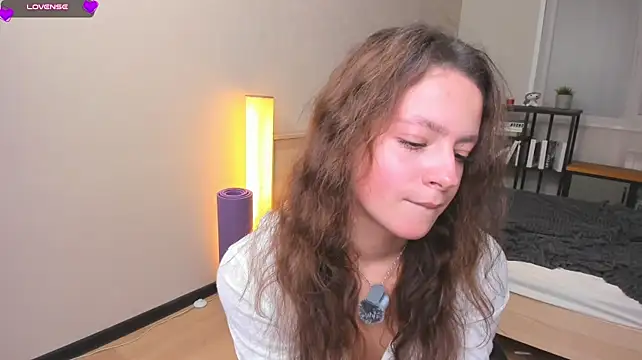 MarviSinner's Live XXX Chat