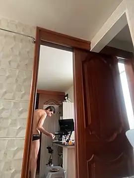 Aron_Baylor Adlı Modelin Canlı XXX Sohbeti