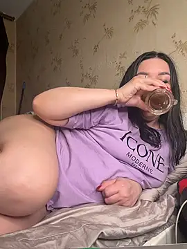Naughtbaby_2025 Obrolan Langsung XXX