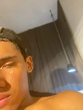 Chat XXX ao vivo de Imcamil0