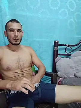XXX chat uživo modela junior22men
