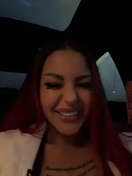 Živý XXX chat NaomyFlame