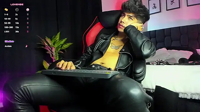 XXX chat uživo modela LyleBennett_