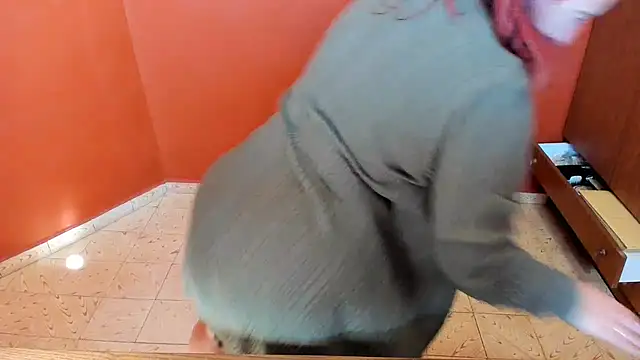 NikkiHolland Webcamshow