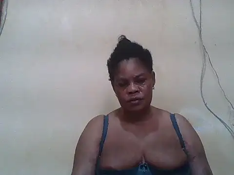 XXX chat uživo modela ANALQUEEN4