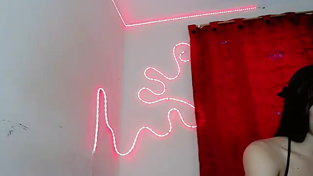 Sweet_Everlin01 Adlı Modelin Canlı XXX Sohbeti