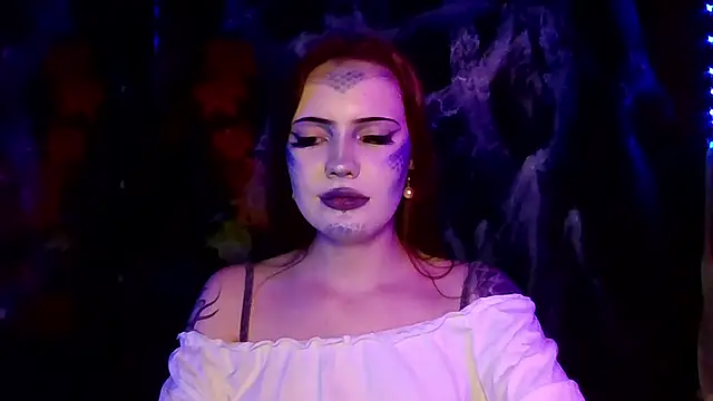 Show de Alluring_Silk na webcam