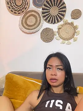 Chat +18 de Abbie_XXX ao vivo