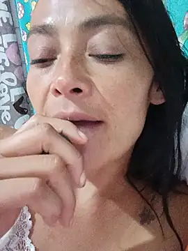 sarayulith Chat XXX live