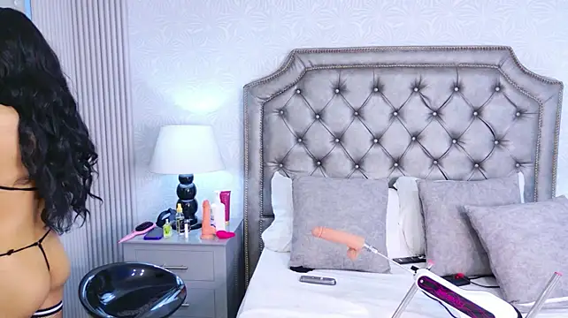 BellaOlsen's Live XXX Chat