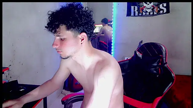 Chatroom XXX en direct de Atom_Hot