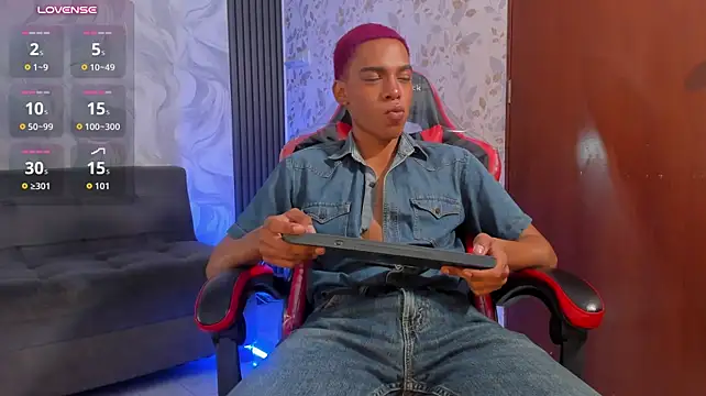 luccas_lowee Adlı Modelin Canlı XXX Sohbeti