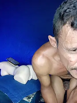 El_junior21's Live XXX Chat