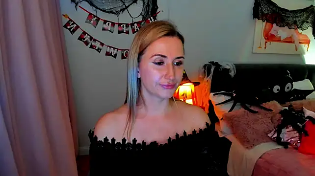 PassionGlow Adlı Modelin Canlı XXX Sohbeti