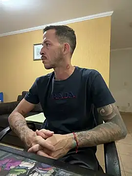 MeladoDiMel's Live XXX Chat
