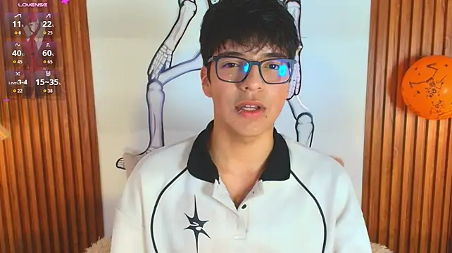 Milo_Wolff live XXX chat