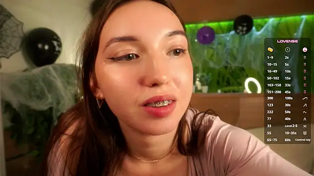 Chat XXX en directo de ElinPoston