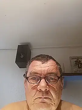 XXX chat uživo modela Nobbie444