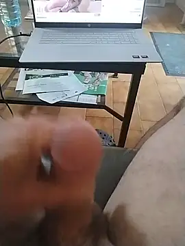 Philebranleur Chat XXX in diretta