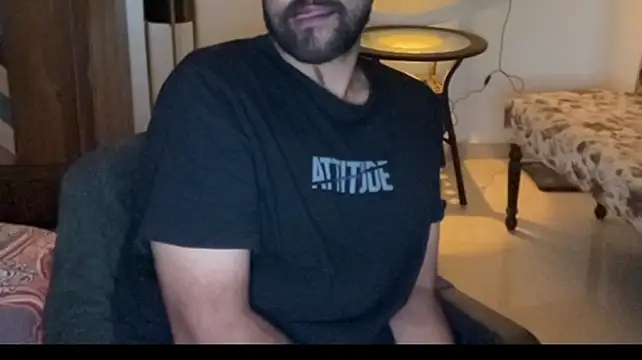 Živý XXX chat Mr_Ajnabee