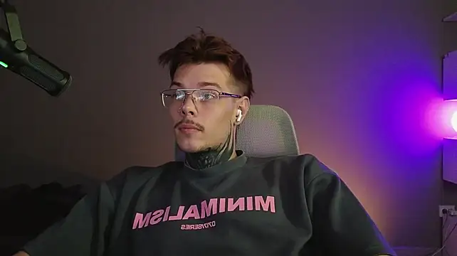DENIS_HERE XXX чат на живо