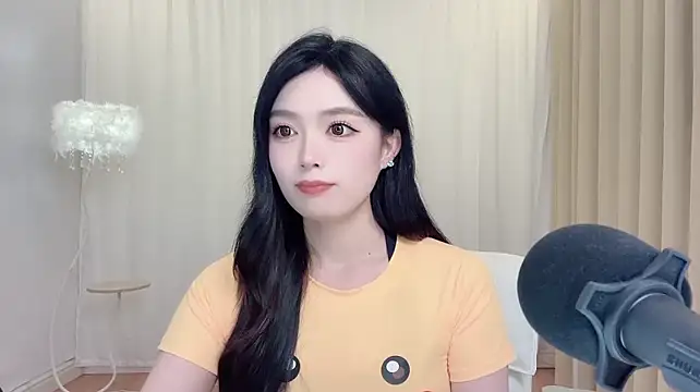 LiLy0608 现场XXX聊天